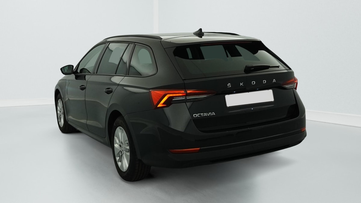 Skoda Octavia Combi - Image 5