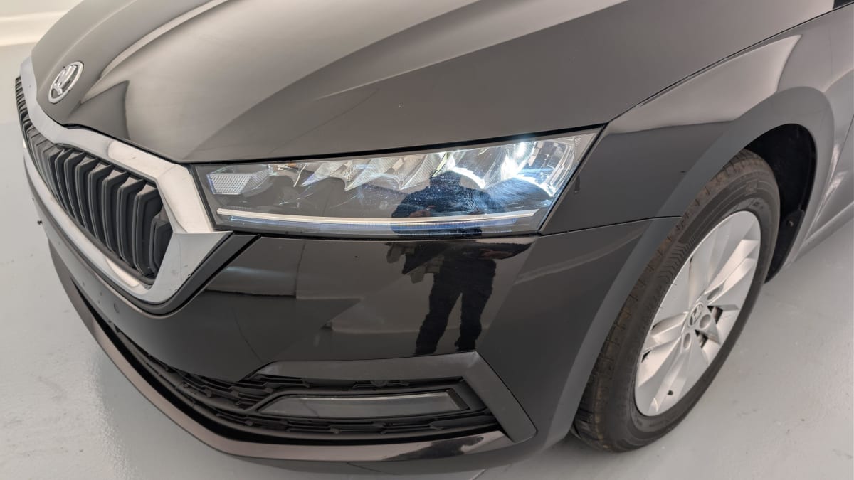 Skoda Octavia Combi - Image 23