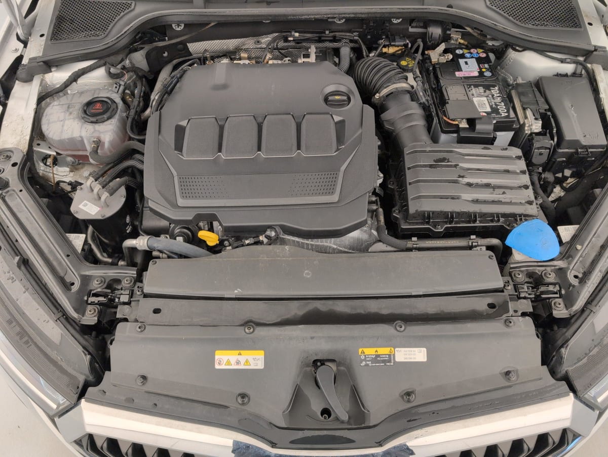 Skoda Octavia Combi - Image 22