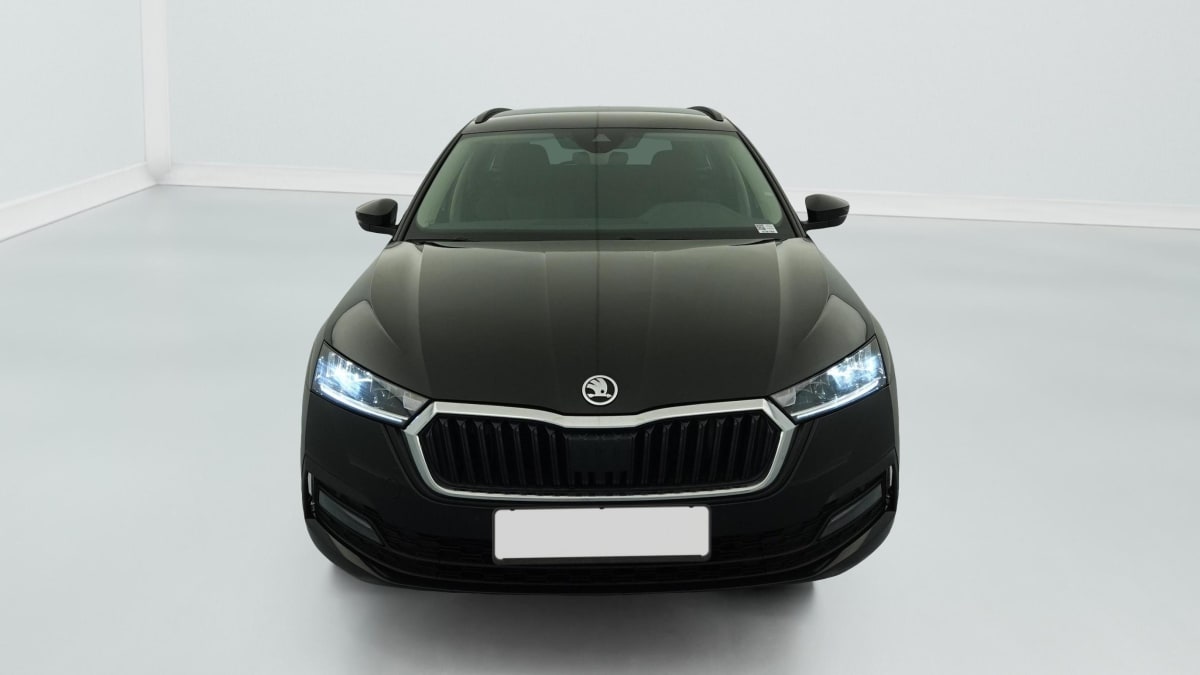 Skoda Octavia Combi - Image 2