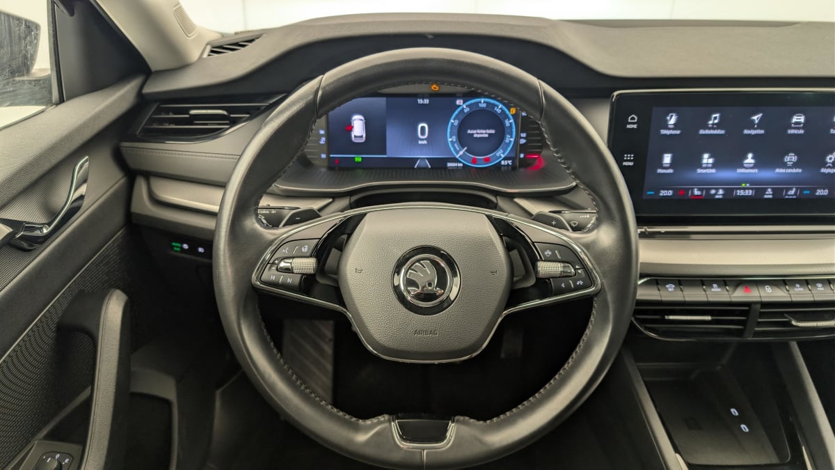 Skoda Octavia Combi - Image 14