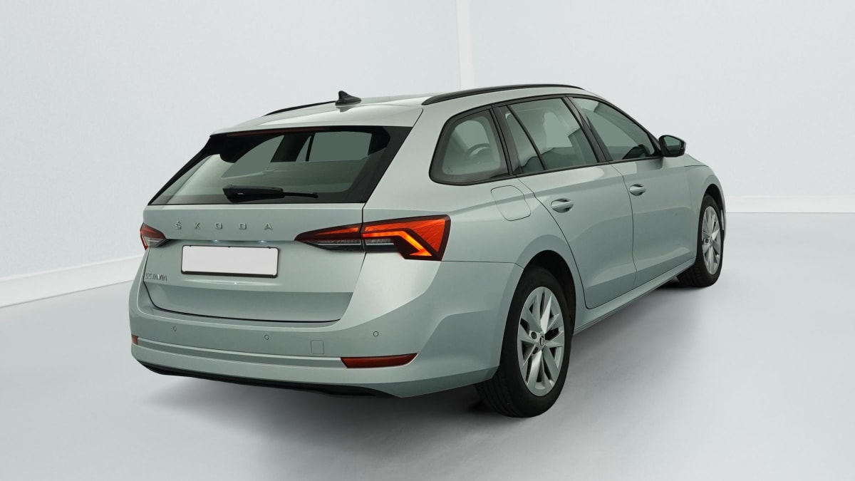 Skoda Octavia Combi - Image 7