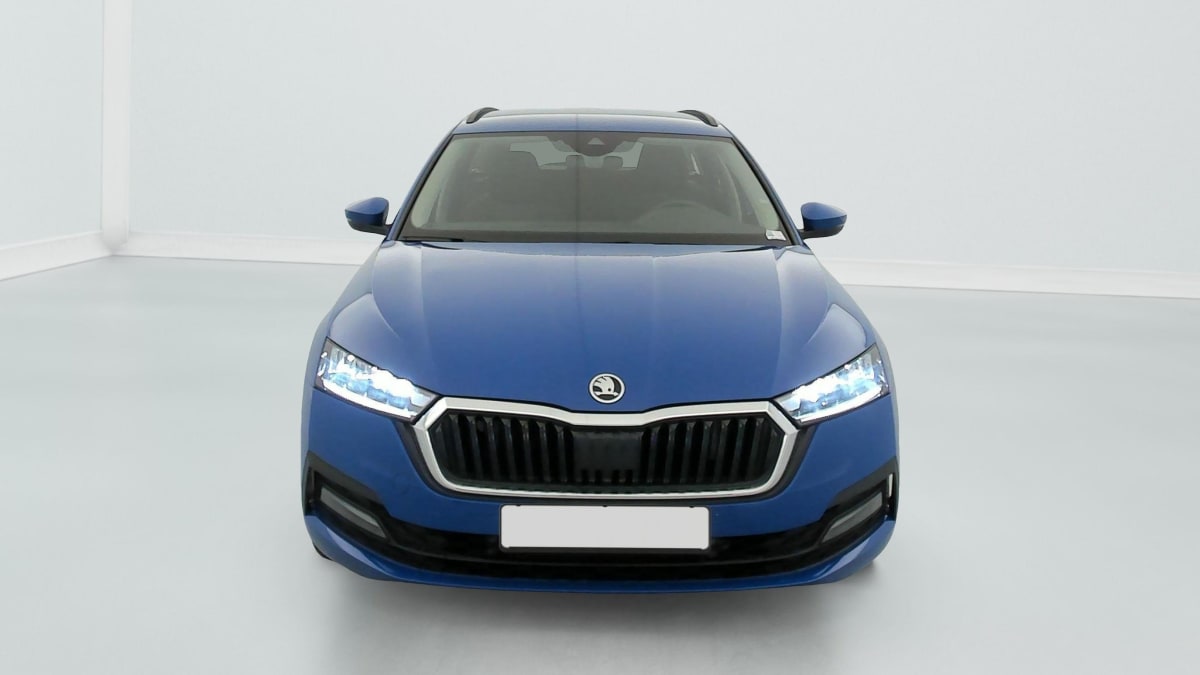 Skoda Octavia Combi - Image 2