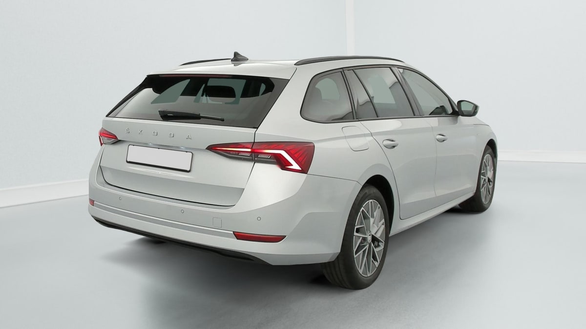 Skoda Octavia Combi - Image 7