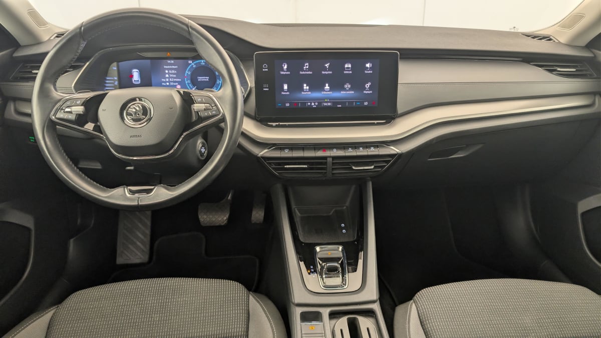 Skoda Octavia Combi - Image 13