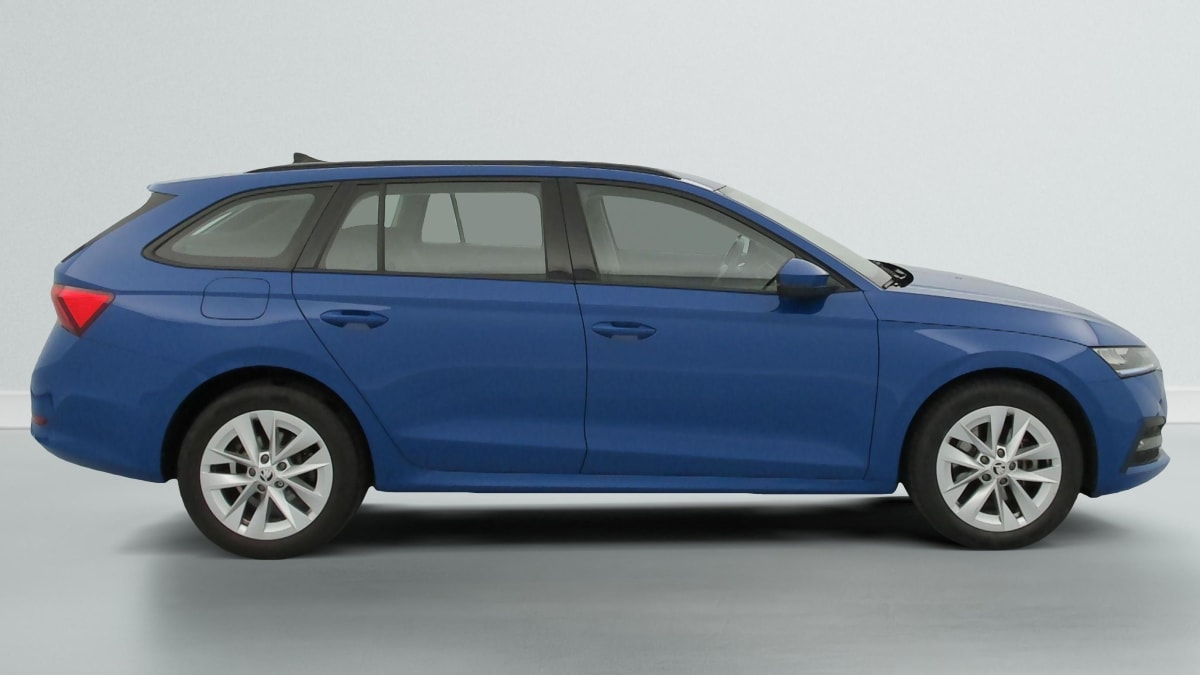 Skoda Octavia Combi - Image 8