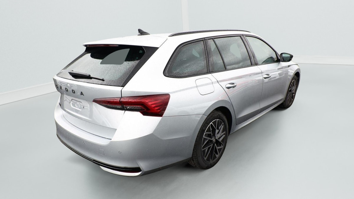 SKODA OCTAVIA COMBI ETSI 150 DSG SPORTLINE