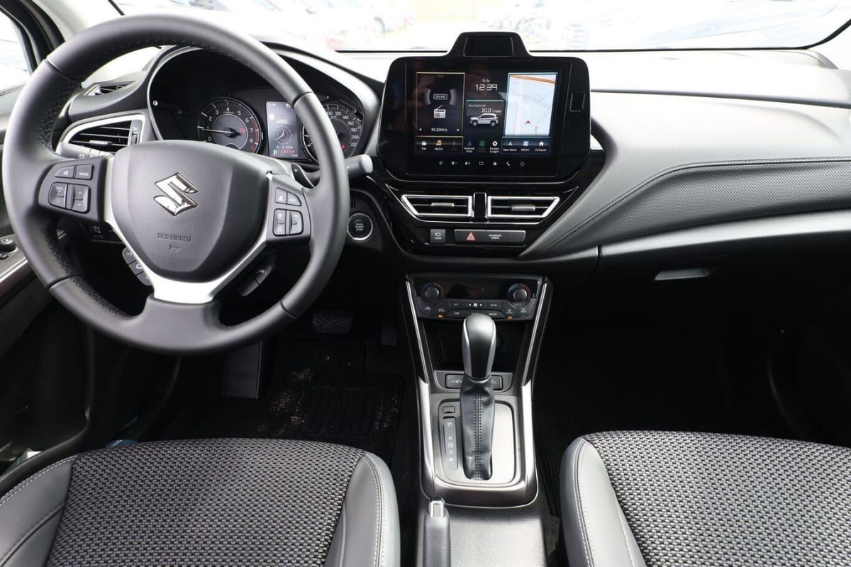 SUZUKI S-CROSS 1.4 AT COMFORT 110