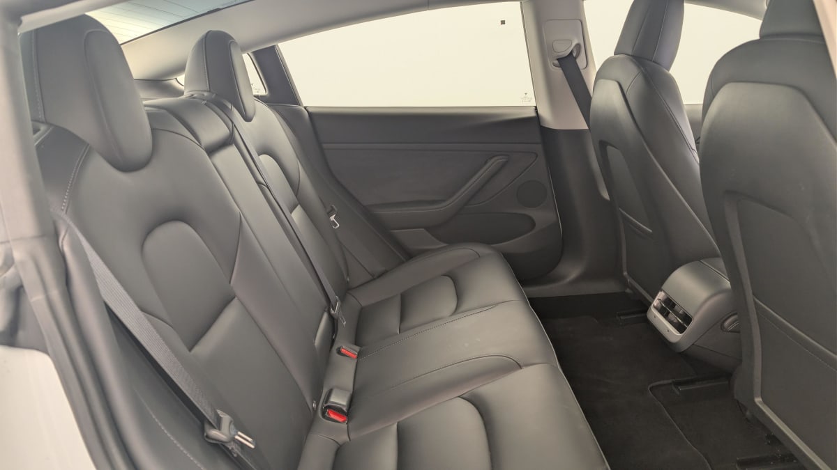 Tesla Model 3 - Image 10