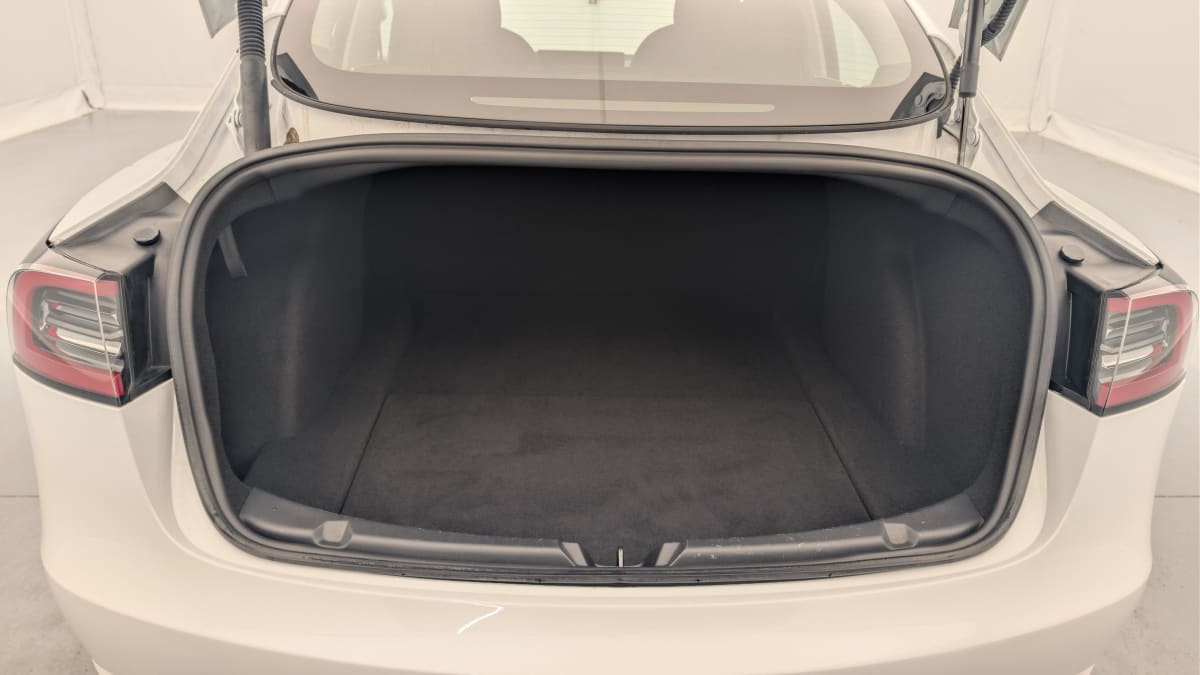Tesla Model 3 - Image 11
