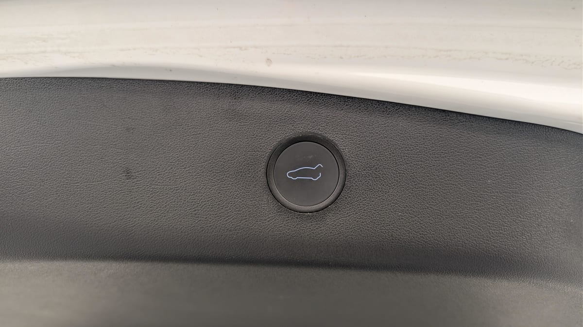 Tesla Model 3 - Image 21