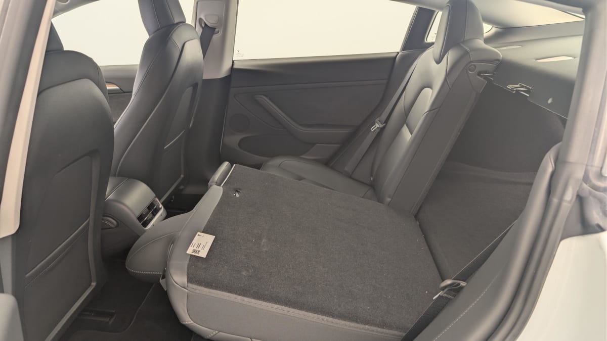Tesla Model 3 - Image 12