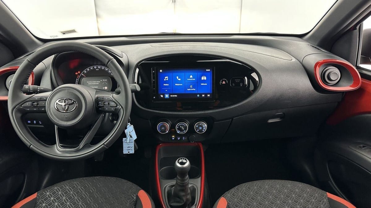 TOYOTA AYGO X AYGO X AYGO X 1.0 VVT-I 72 DESIGN