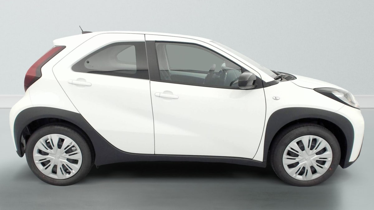 Toyota AYGO X - Image 8
