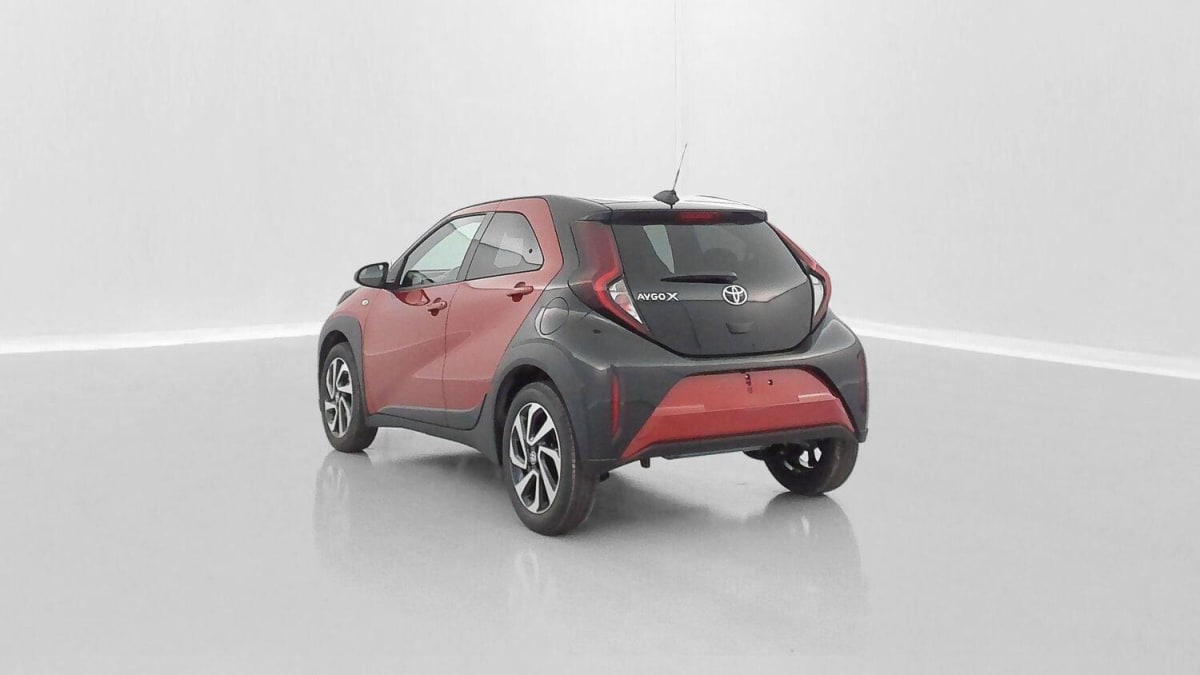 TOYOTA AYGO X AYGO X AYGO X 1.0 VVT-I 72 DESIGN