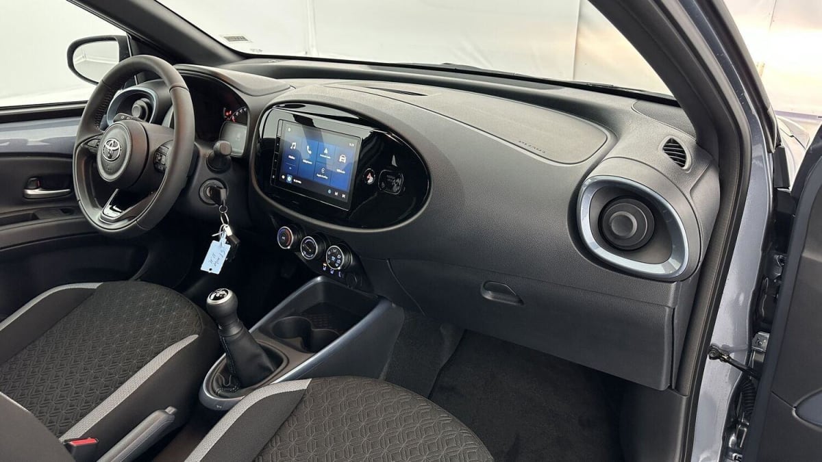 TOYOTA AYGO X AYGO X AYGO X 1.0 VVT-I 72 DESIGN