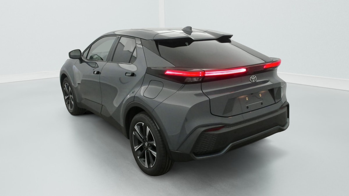 Toyota C-HR - Image 29