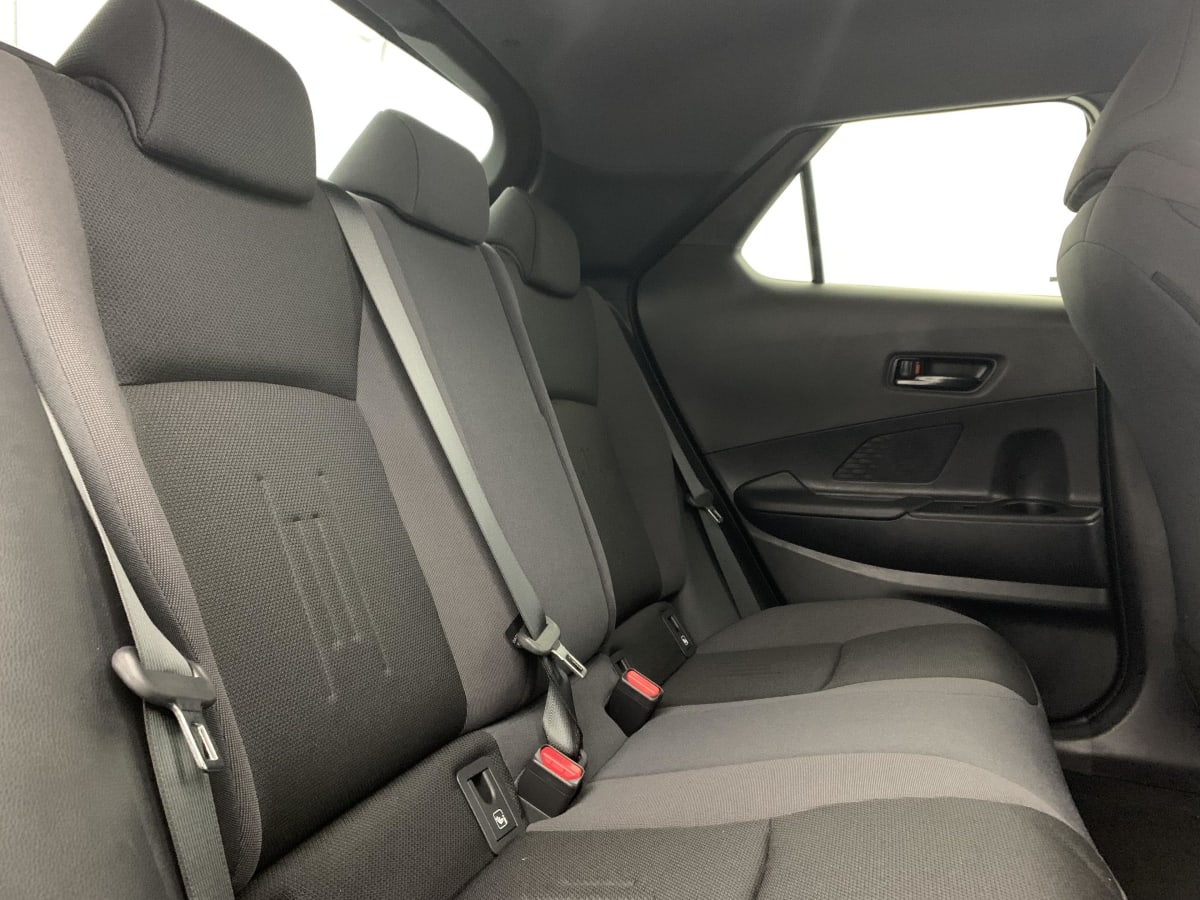 Toyota C-HR - Image 32