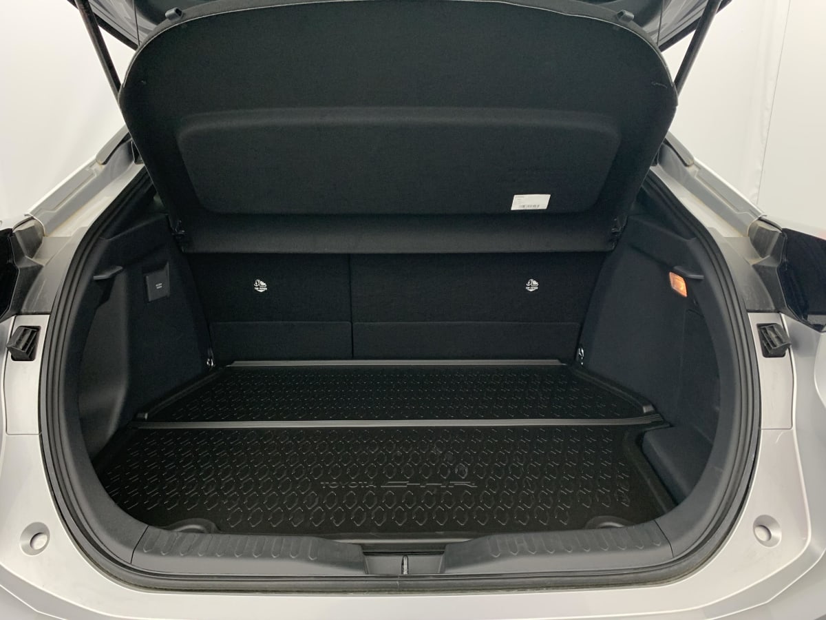 Toyota C-HR - Image 33