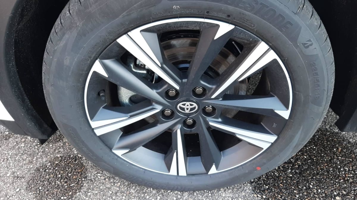 Toyota C-HR - Image 23