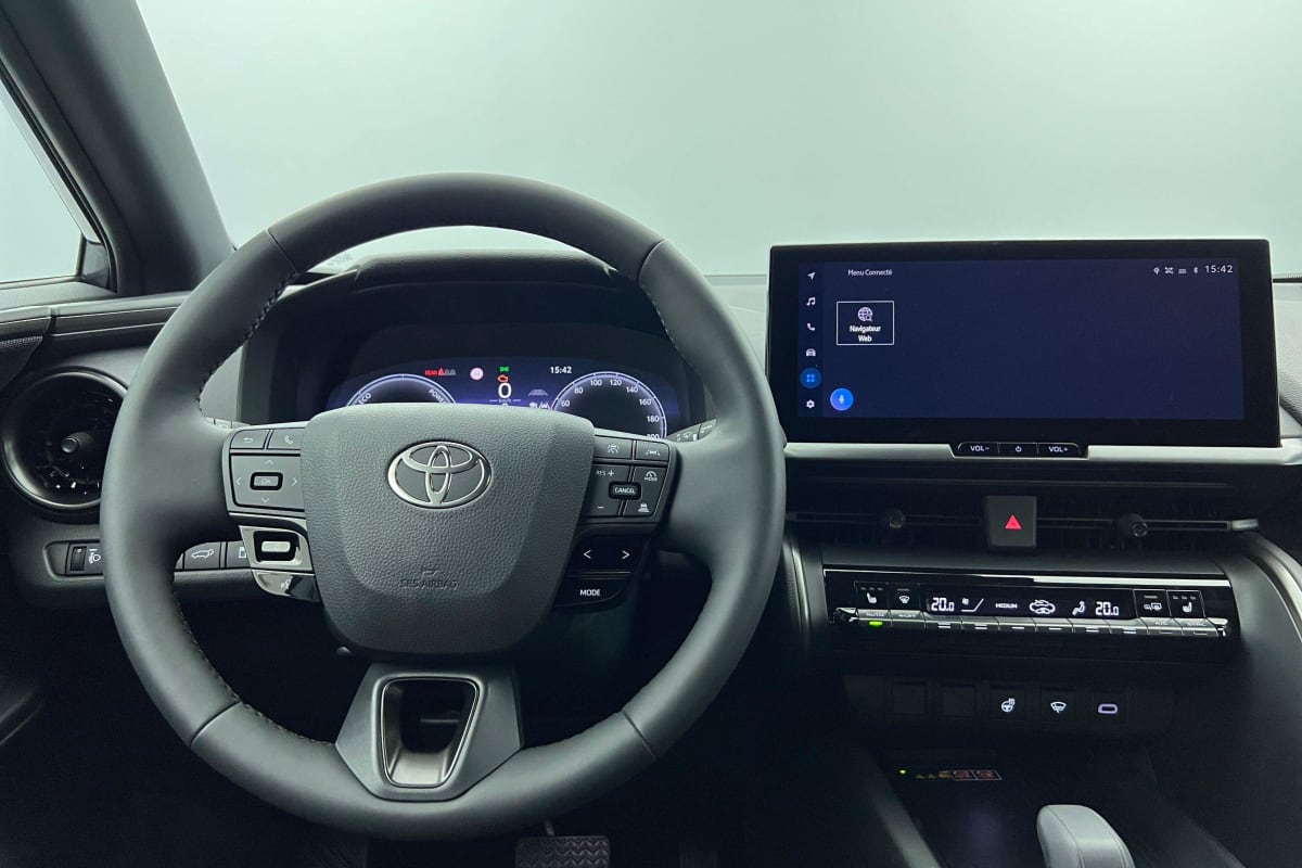 TOYOTA C-HR HYBRIDE 140 DESIGN