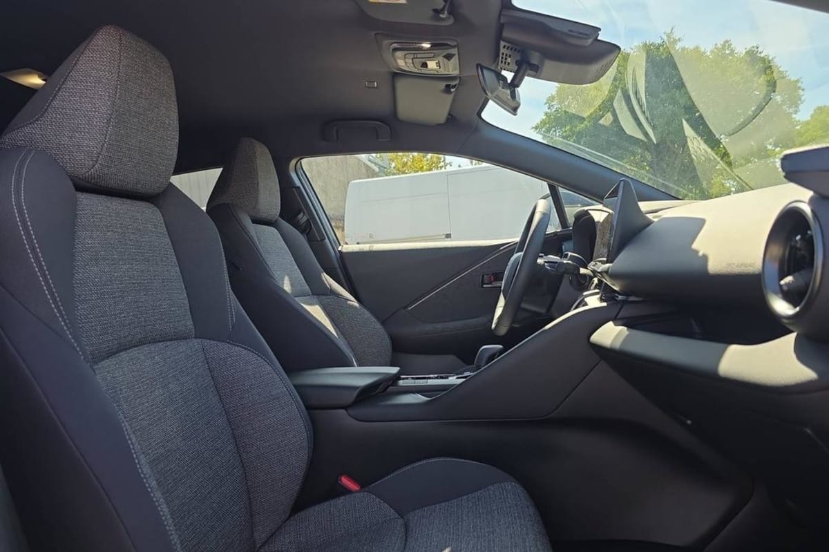 Toyota C-HR - Image 36