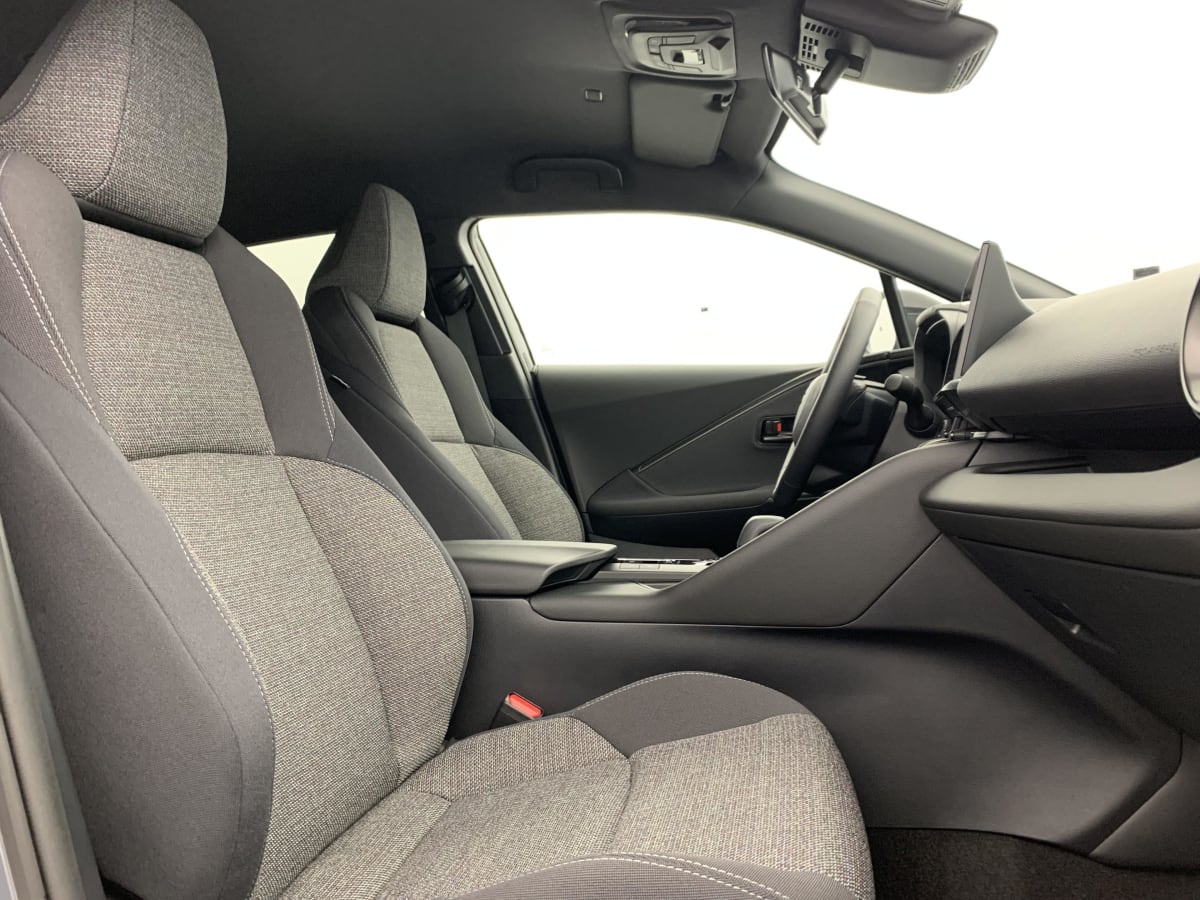 Toyota C-HR - Image 33