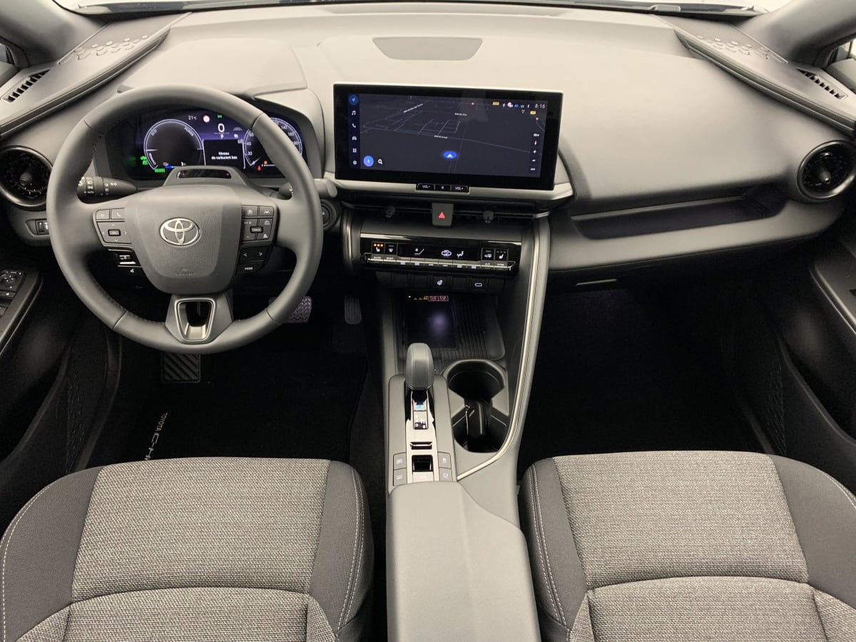 Toyota C-HR - Image 36