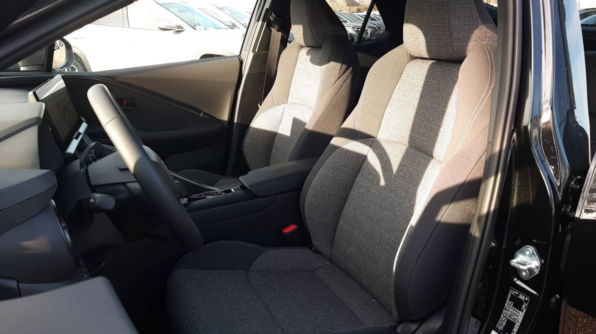 Toyota C-HR - Image 66