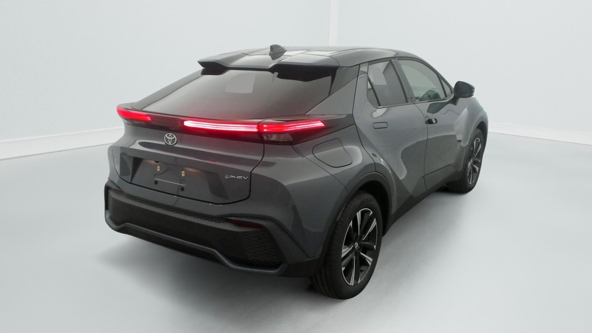 Toyota C-HR - Image 31