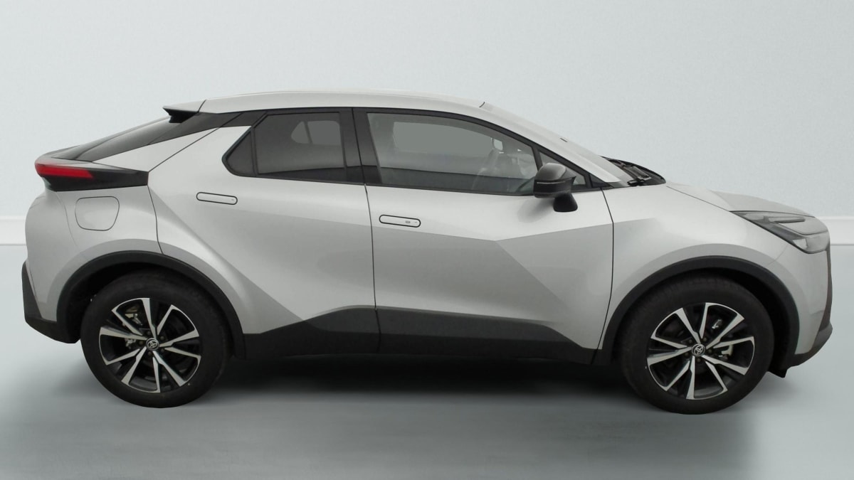 Toyota C-HR - Image 30