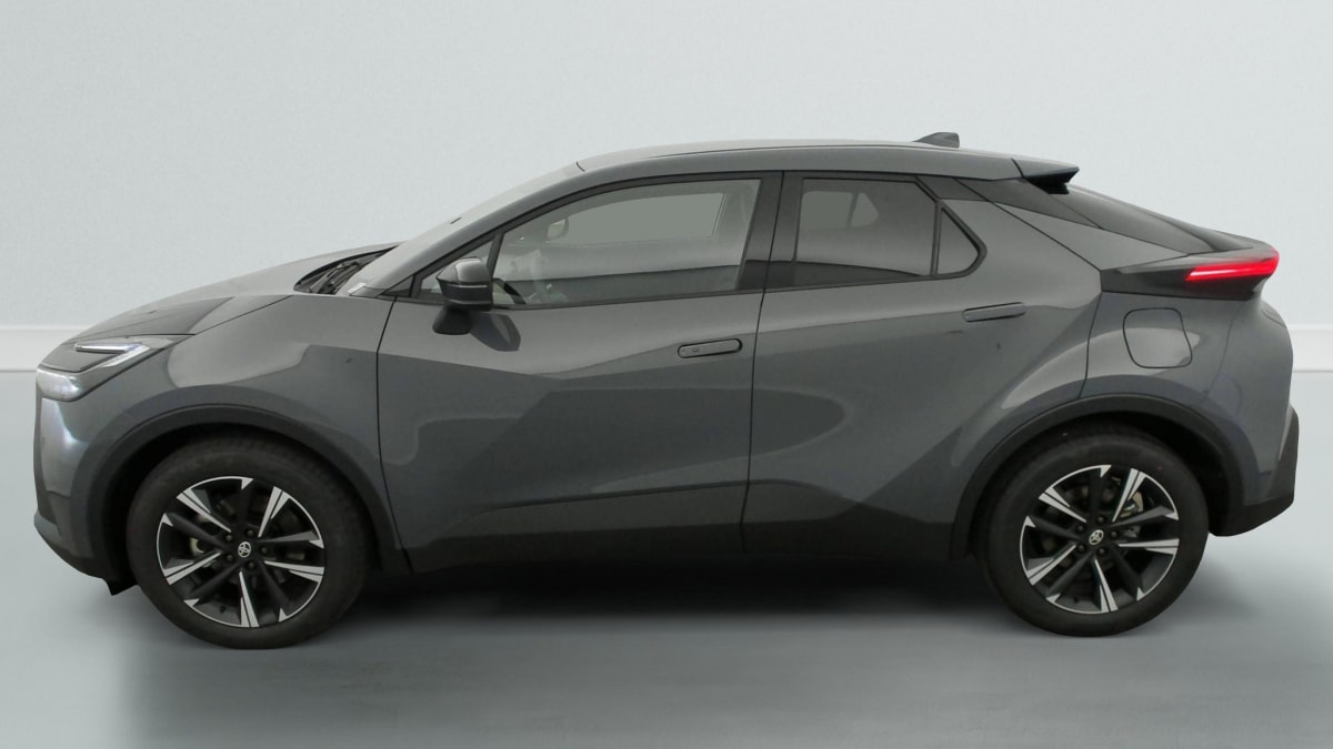 Toyota C-HR - Image 28