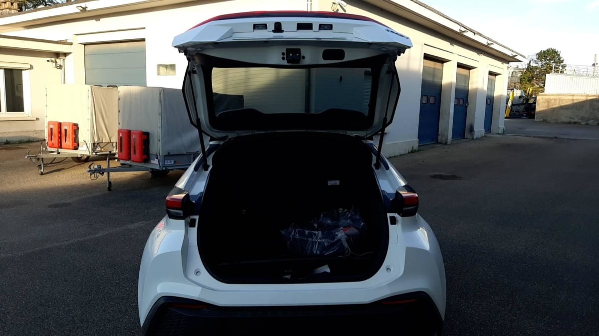 Toyota C-HR - Image 11