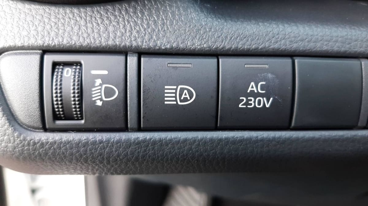 Toyota C-HR - Image 20