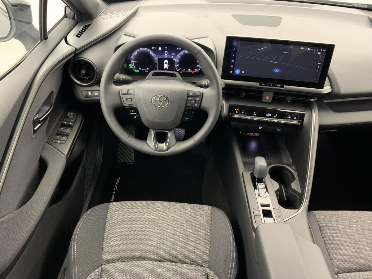 Toyota C-HR - Image 37