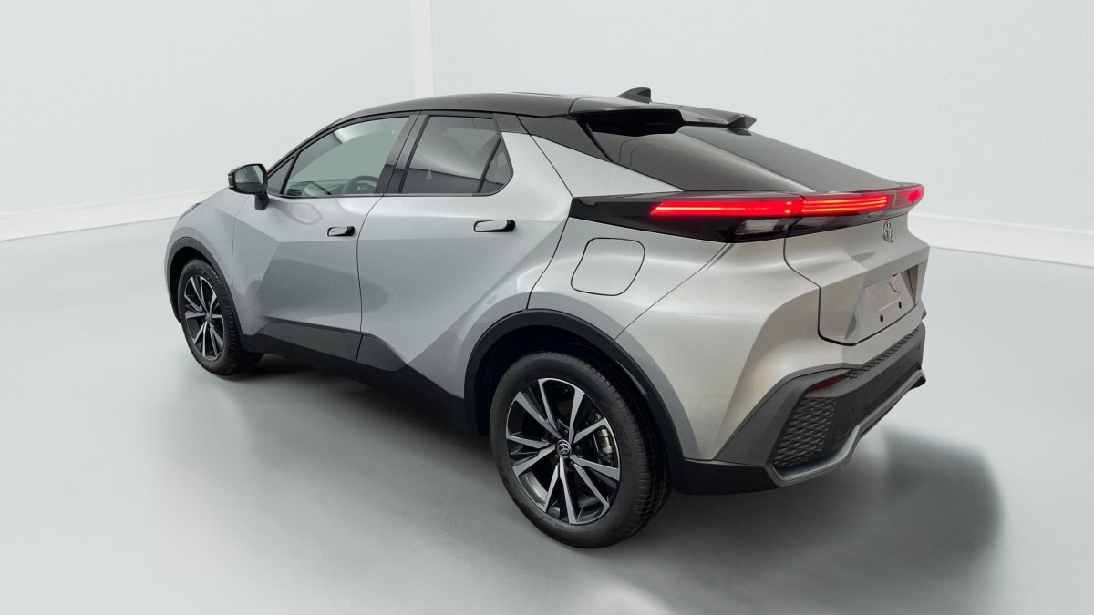 TOYOTA C-HR HYBRIDE 140 DESIGN
