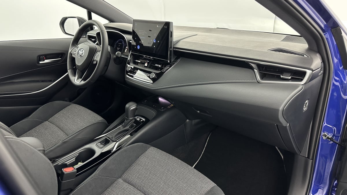 TOYOTA COROLLA TOURING SPORT COROLLA TOURING SPORT 1.8 HYBRIDE 140CH DESIGN
