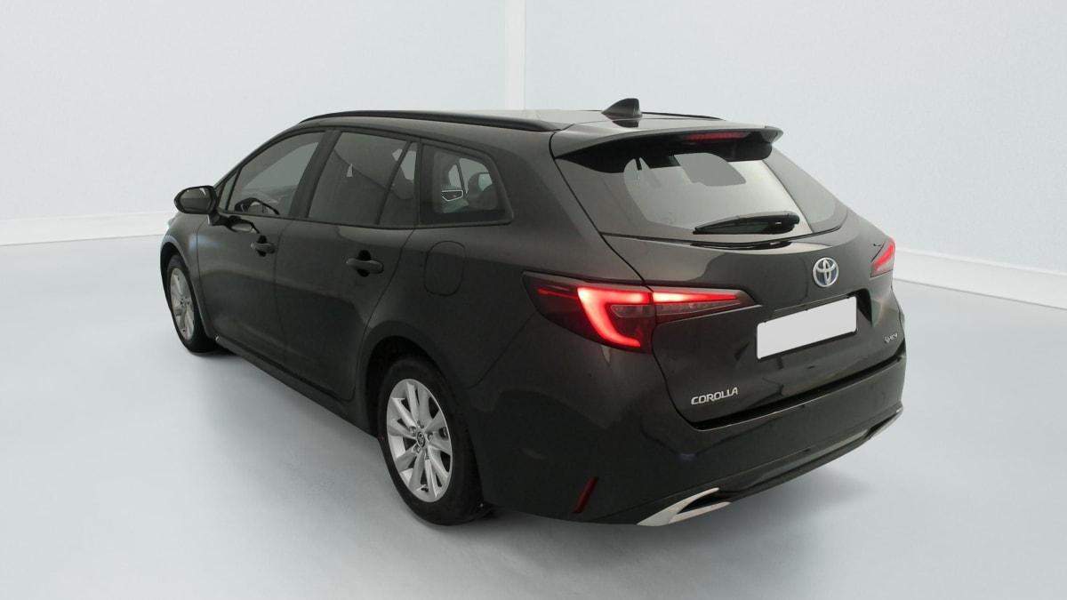 Toyota Corolla Touring Sports Hybride - Image 5