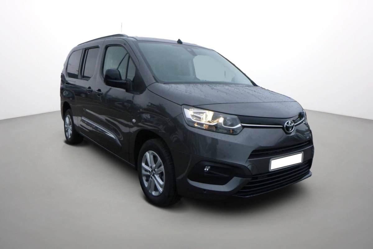 TOYOTA PROACE CITY VERSO RC23 - PROACE CITY VERSO LONG 1.2L 110 VVT-I EXECUTIVE