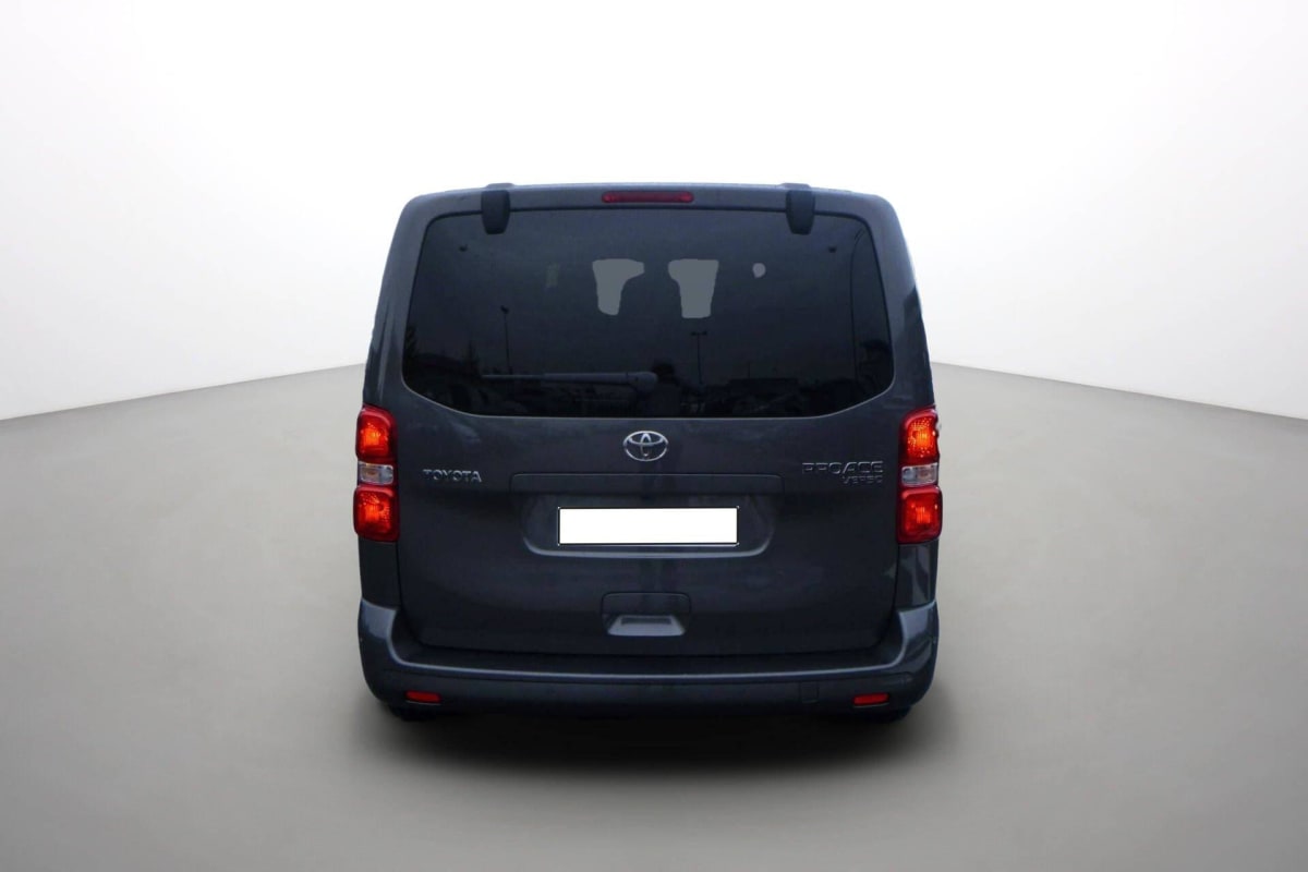 TOYOTA PROACE VERSO PROACE VERSO MEDIUM 2.0L 180 D-4D BVA8 LOUNGE