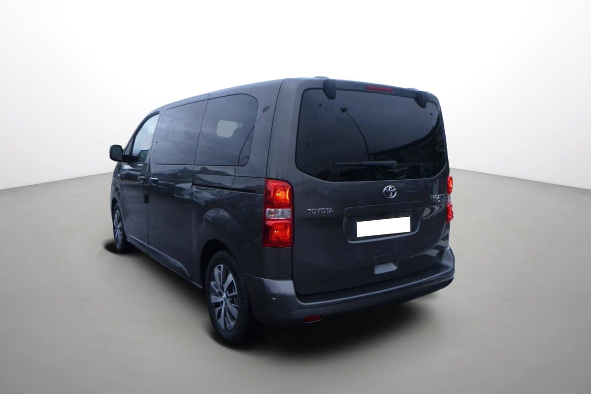 TOYOTA PROACE VERSO PROACE VERSO MEDIUM 2.0L 180 D-4D BVA8 LOUNGE