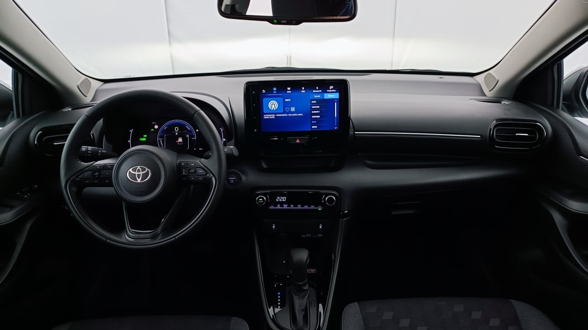 TOYOTA YARIS YARIS IV HYBRIDE 116H DESIGN E-CVT