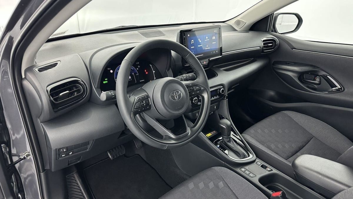 TOYOTA YARIS YARIS HYBRIDE 116H DESIGN E-CVT