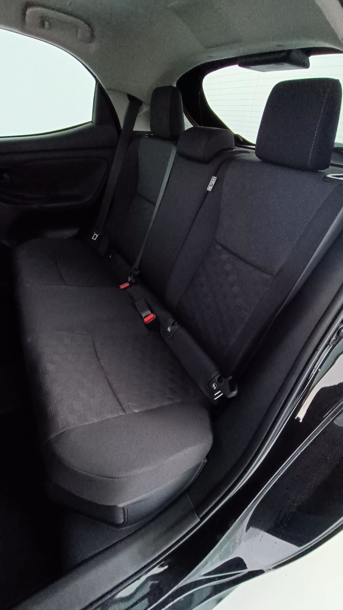TOYOTA YARIS YARIS IV HYBRIDE 116H DESIGN E-CVT