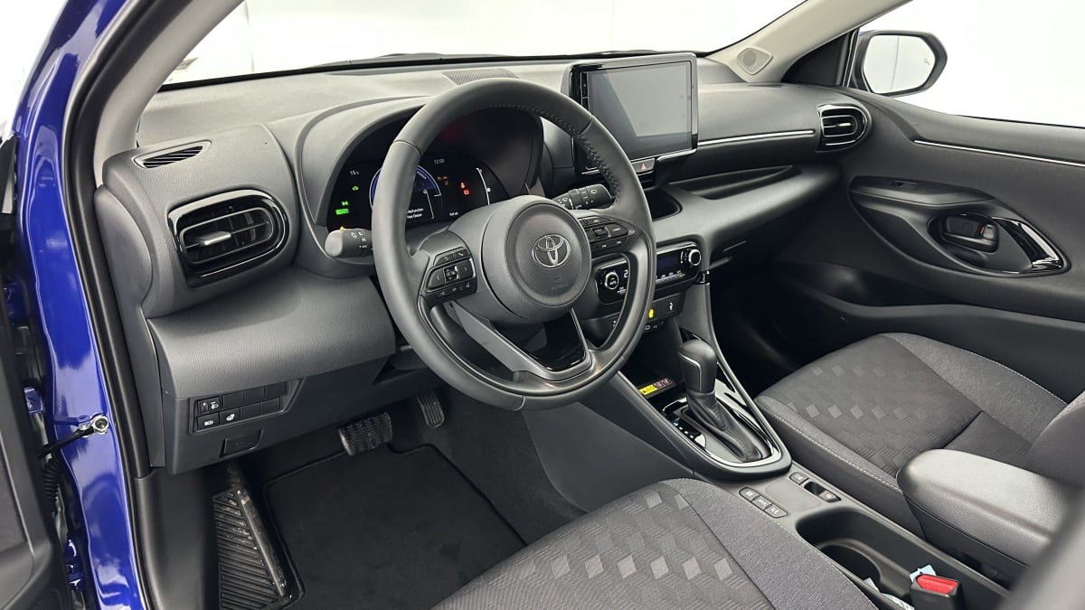 TOYOTA YARIS YARIS HYBRIDE 116H DESIGN E-CVT