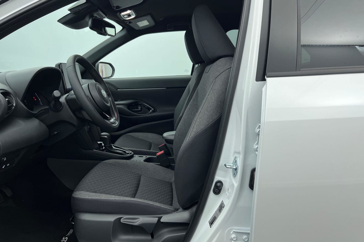 TOYOTA YARIS CROSS HYBRIDE 130H 2WD DESIGN