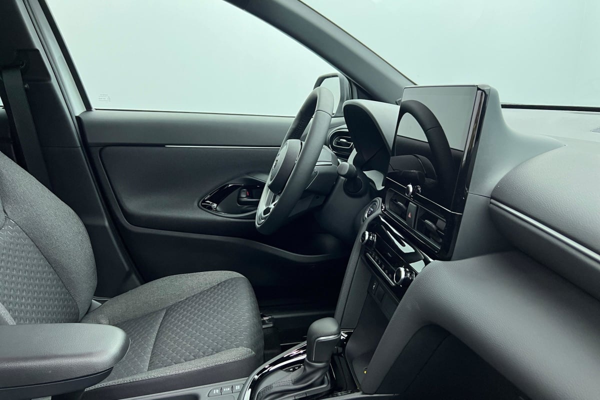 TOYOTA YARIS CROSS HYBRIDE 130H 2WD DESIGN