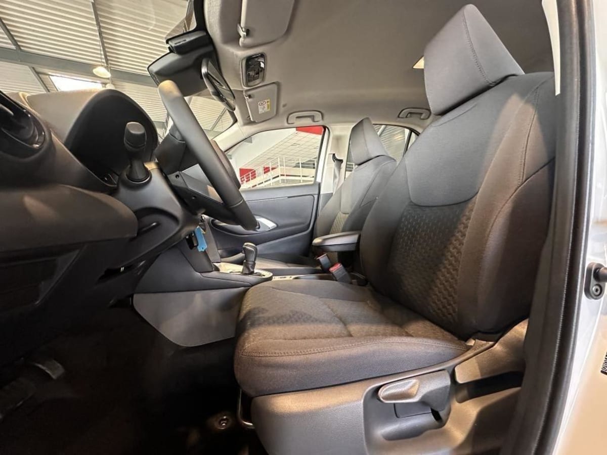 TOYOTA YARIS CROSS HYBRID YARIS CROSS HYBRIDE 116H 2WD DYNAMIC BUSINESS + PROGRAMME TOYOTA EXPERIENCE
