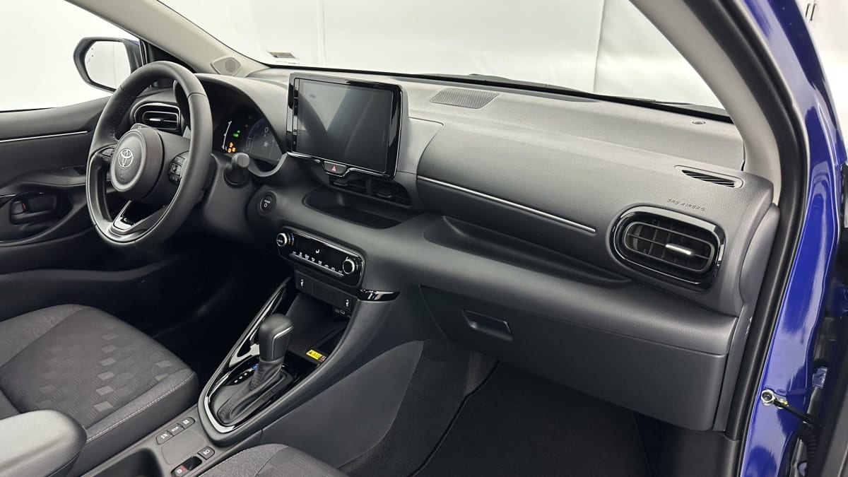 TOYOTA YARIS YARIS HYBRIDE 116H DESIGN E-CVT