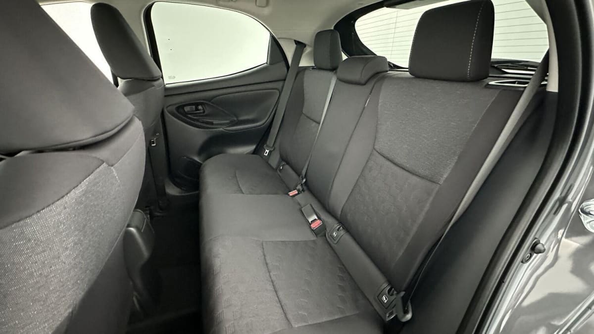 TOYOTA YARIS YARIS HYBRIDE 116H DESIGN E-CVT